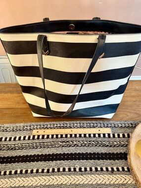 Stella & Dot Black and White Striped Tote